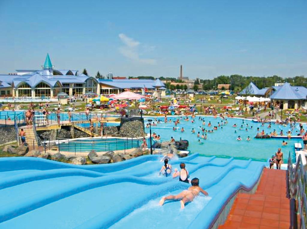Makfa Vendeghaz Hotel Vasvar Bagian luar foto