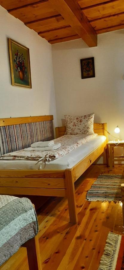 Makfa Vendeghaz Hotel Vasvar Bagian luar foto